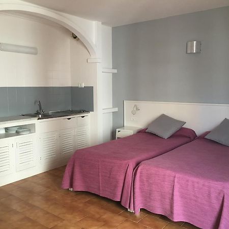 Apartamentos Orosol 2 By Typic Hotels San Antonio  Eksteriør bilde