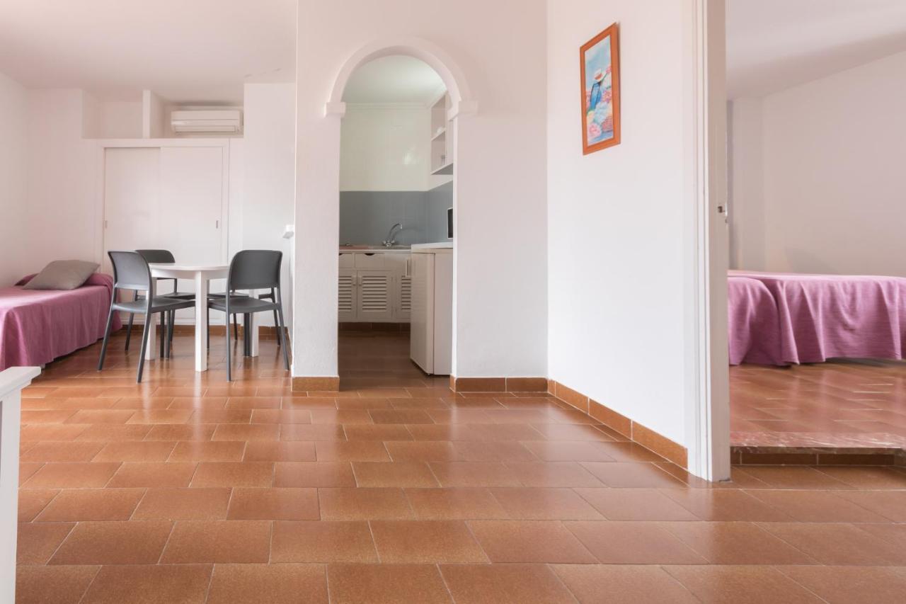 Apartamentos Orosol 2 By Typic Hotels San Antonio  Eksteriør bilde