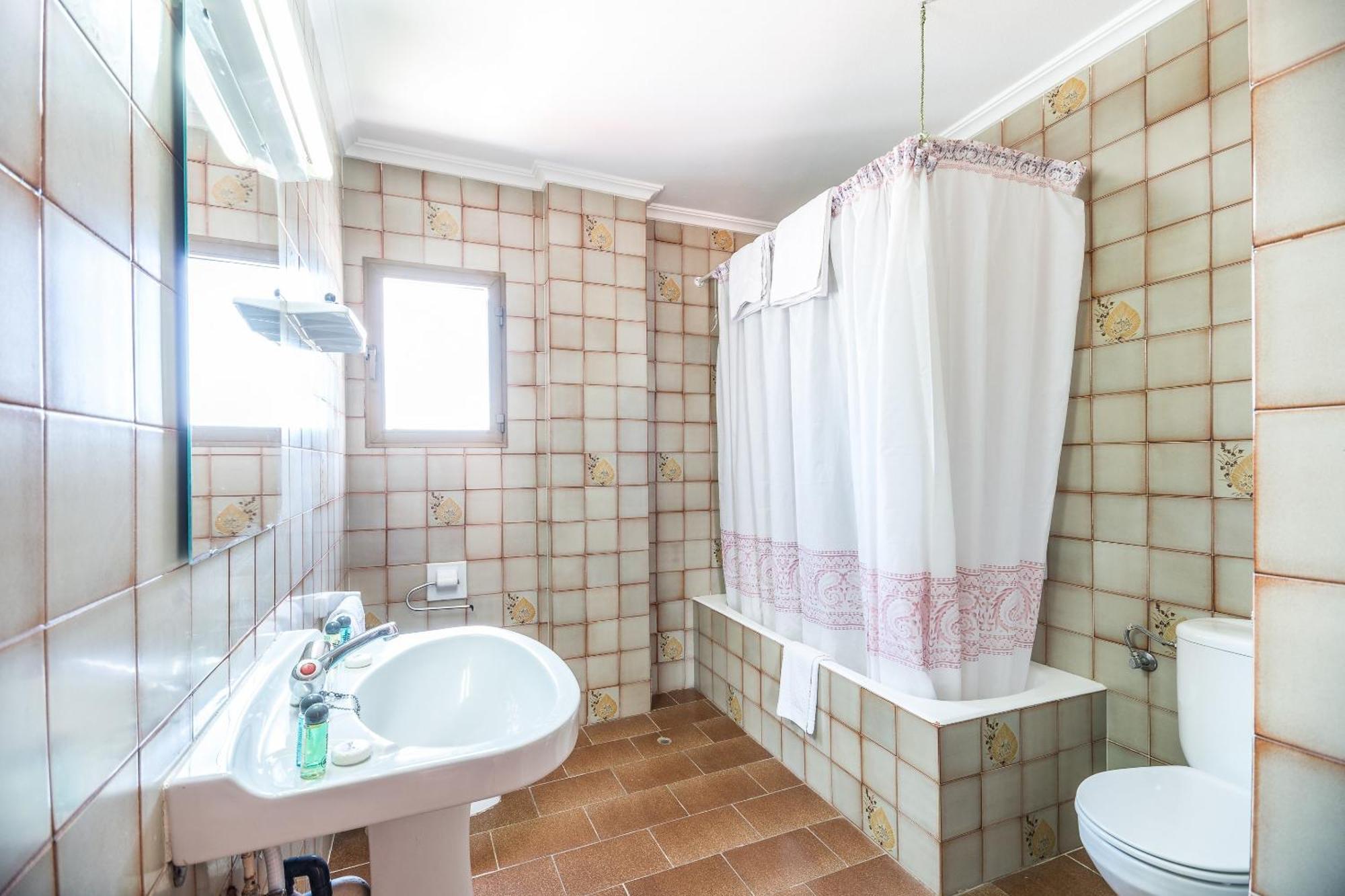 Apartamentos Orosol 2 By Typic Hotels San Antonio  Rom bilde
