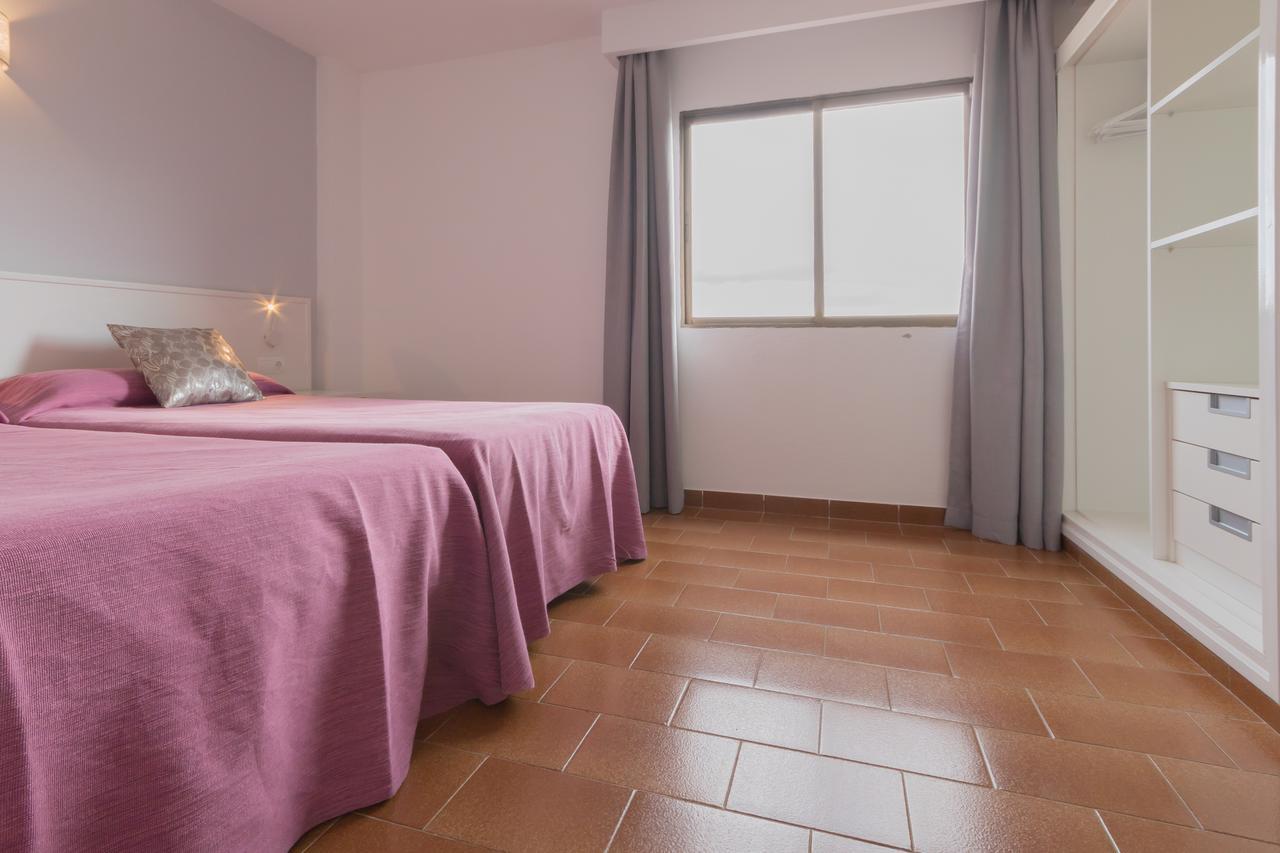 Apartamentos Orosol 2 By Typic Hotels San Antonio  Eksteriør bilde