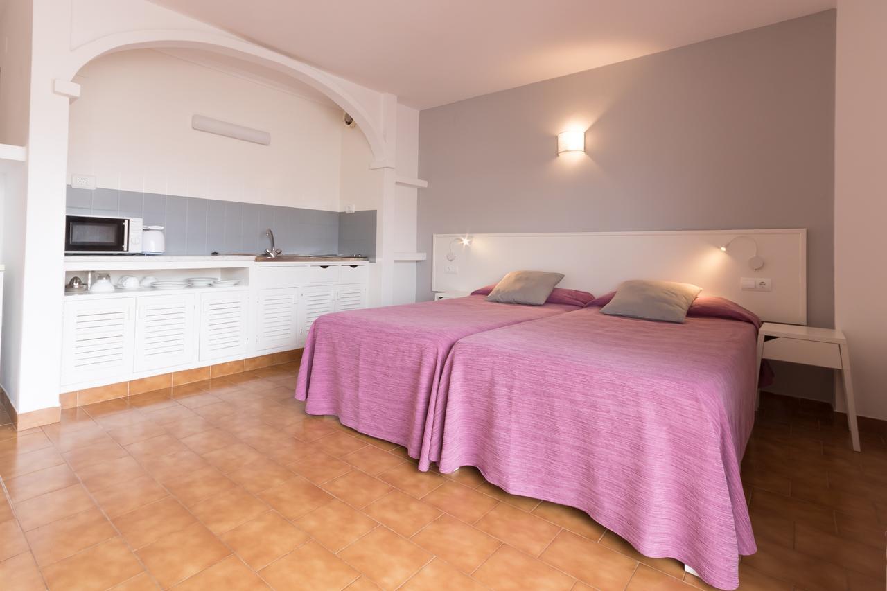 Apartamentos Orosol 2 By Typic Hotels San Antonio  Eksteriør bilde