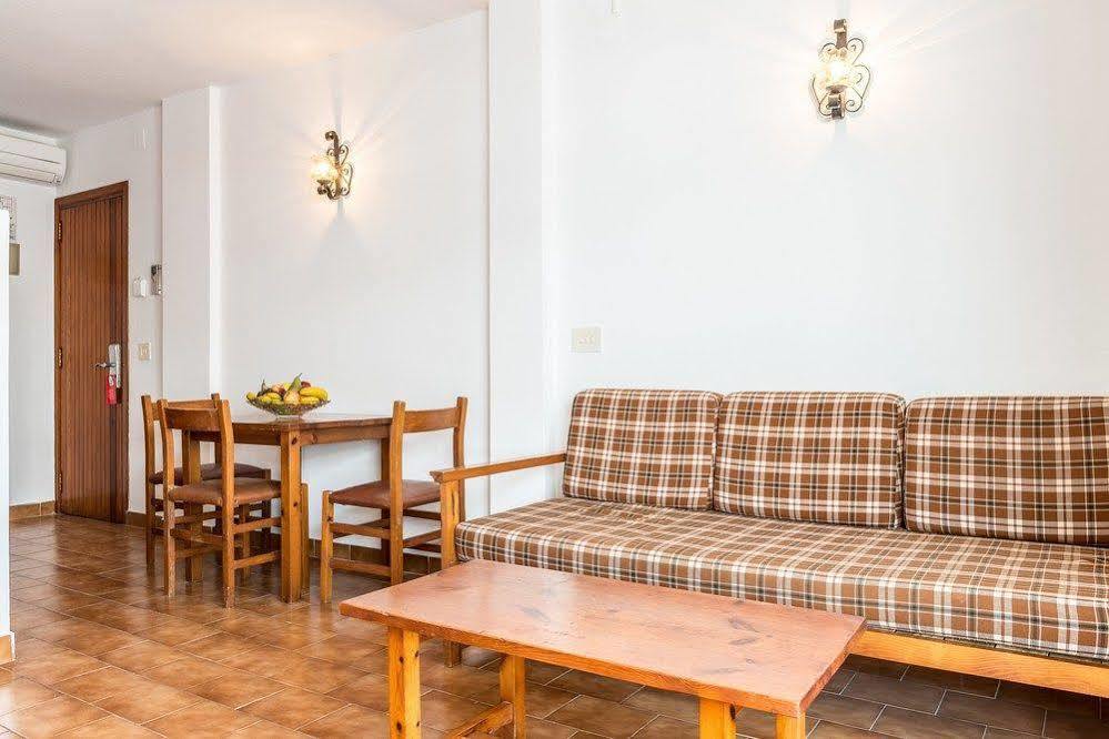 Apartamentos Orosol 2 By Typic Hotels San Antonio  Eksteriør bilde
