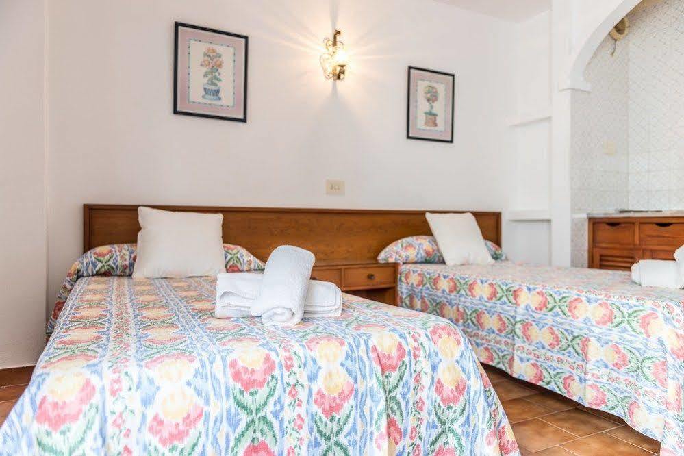 Apartamentos Orosol 2 By Typic Hotels San Antonio  Eksteriør bilde