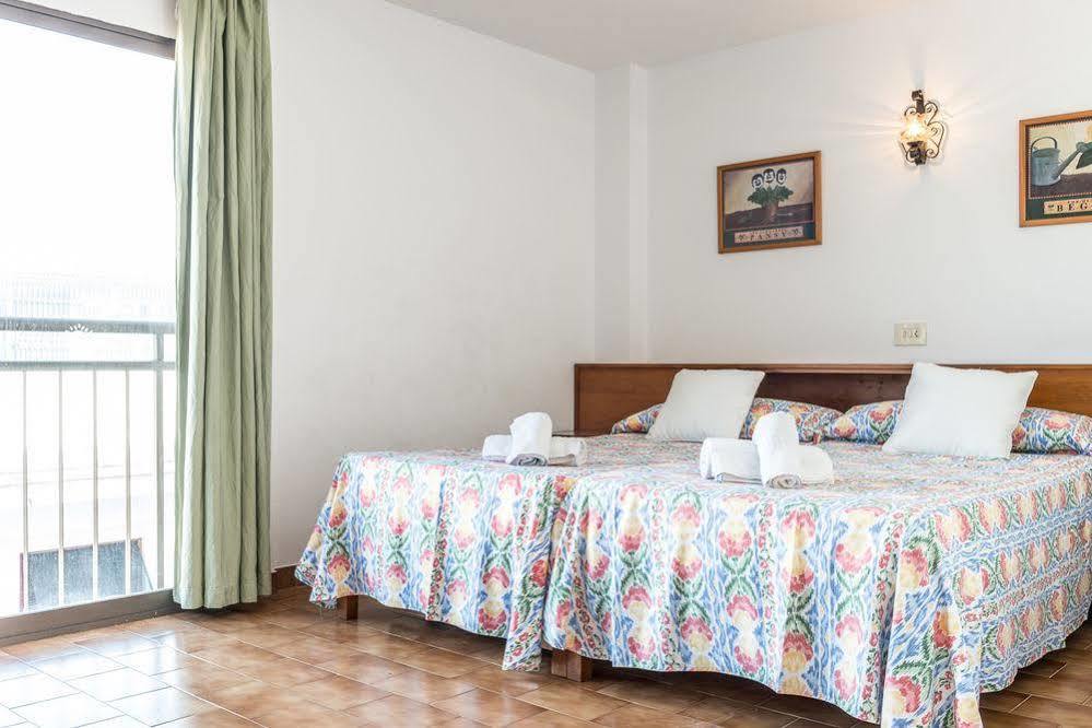 Apartamentos Orosol 2 By Typic Hotels San Antonio  Eksteriør bilde