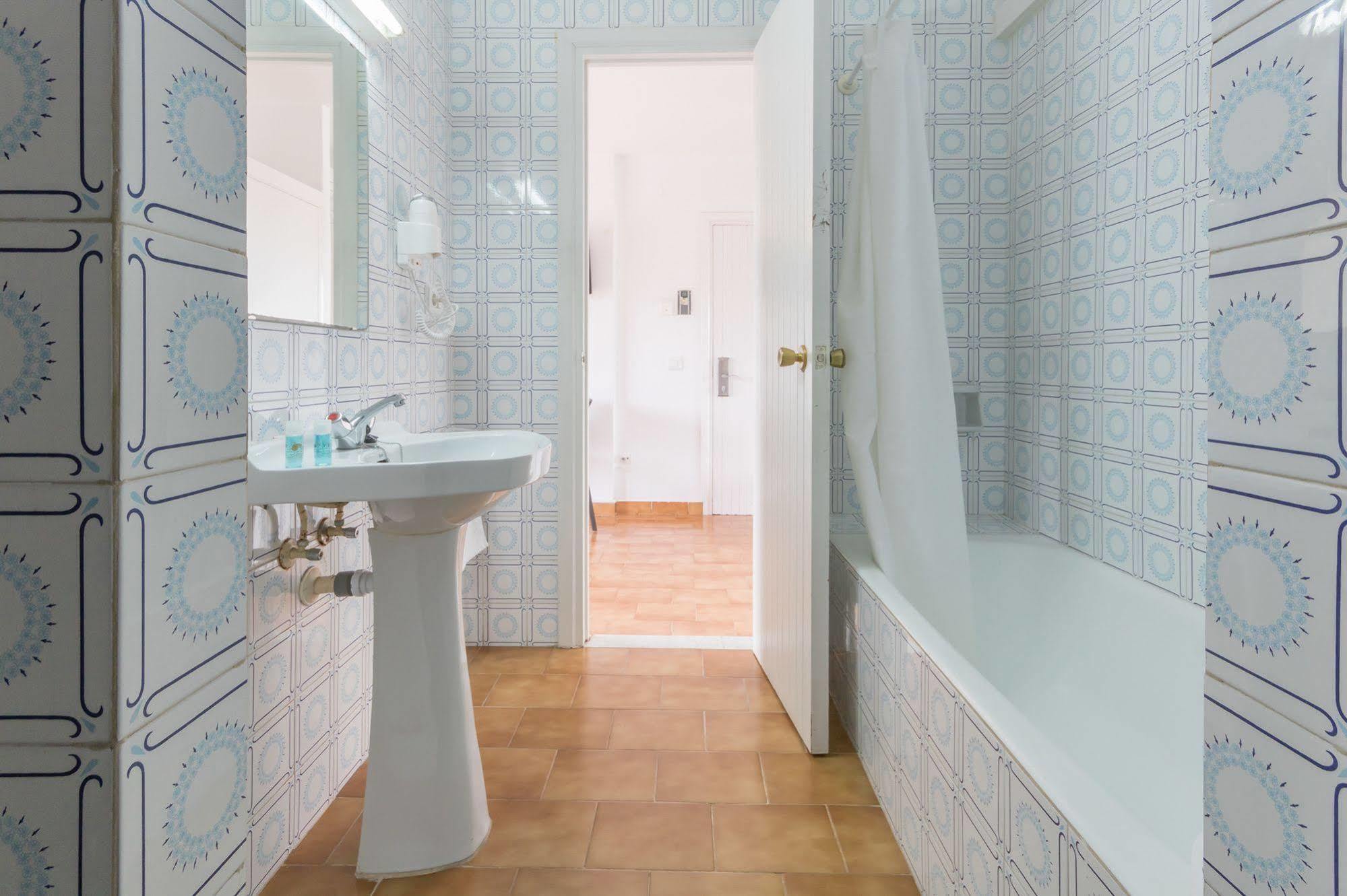 Apartamentos Orosol 2 By Typic Hotels San Antonio  Eksteriør bilde