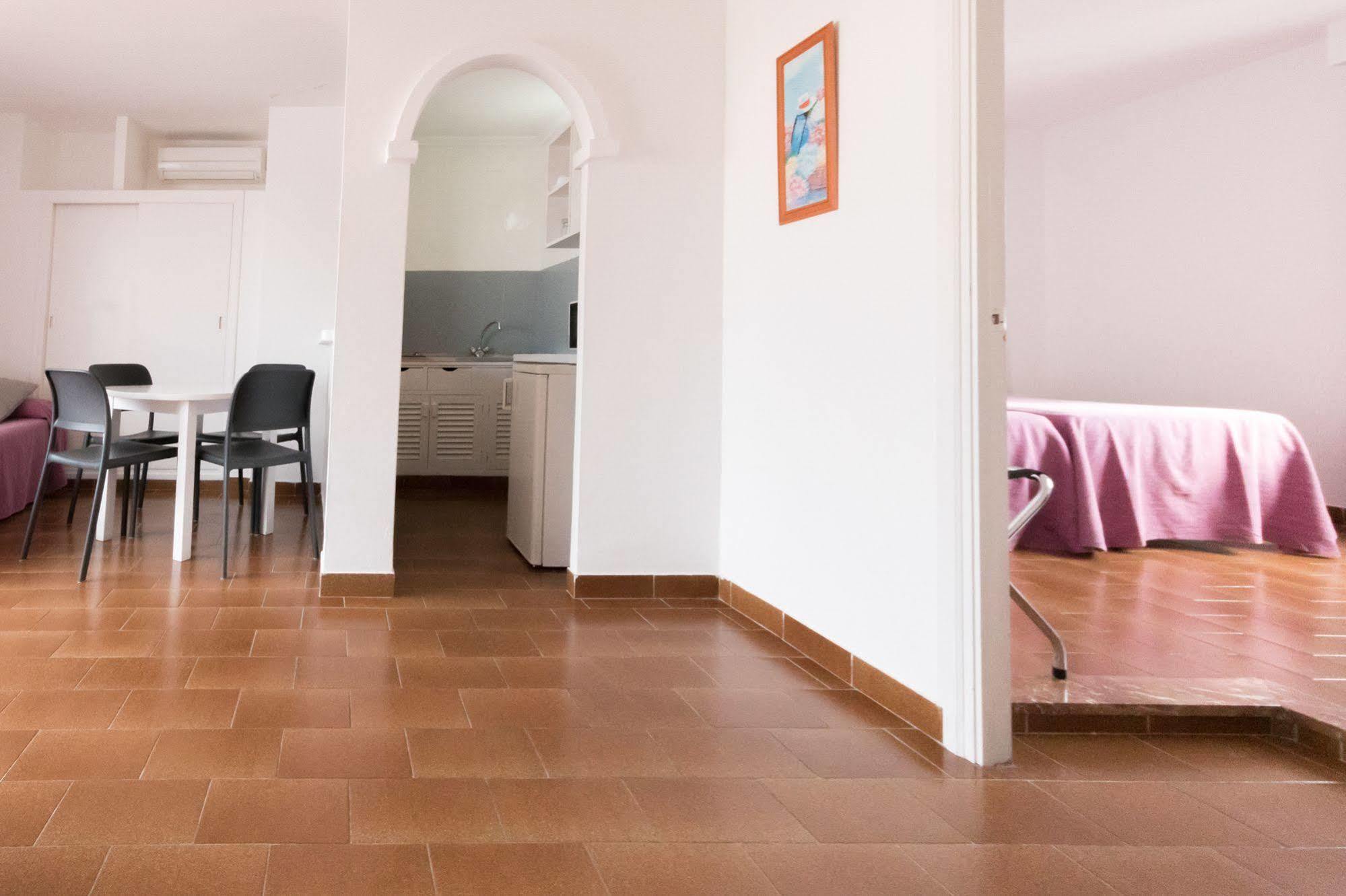 Apartamentos Orosol 2 By Typic Hotels San Antonio  Eksteriør bilde