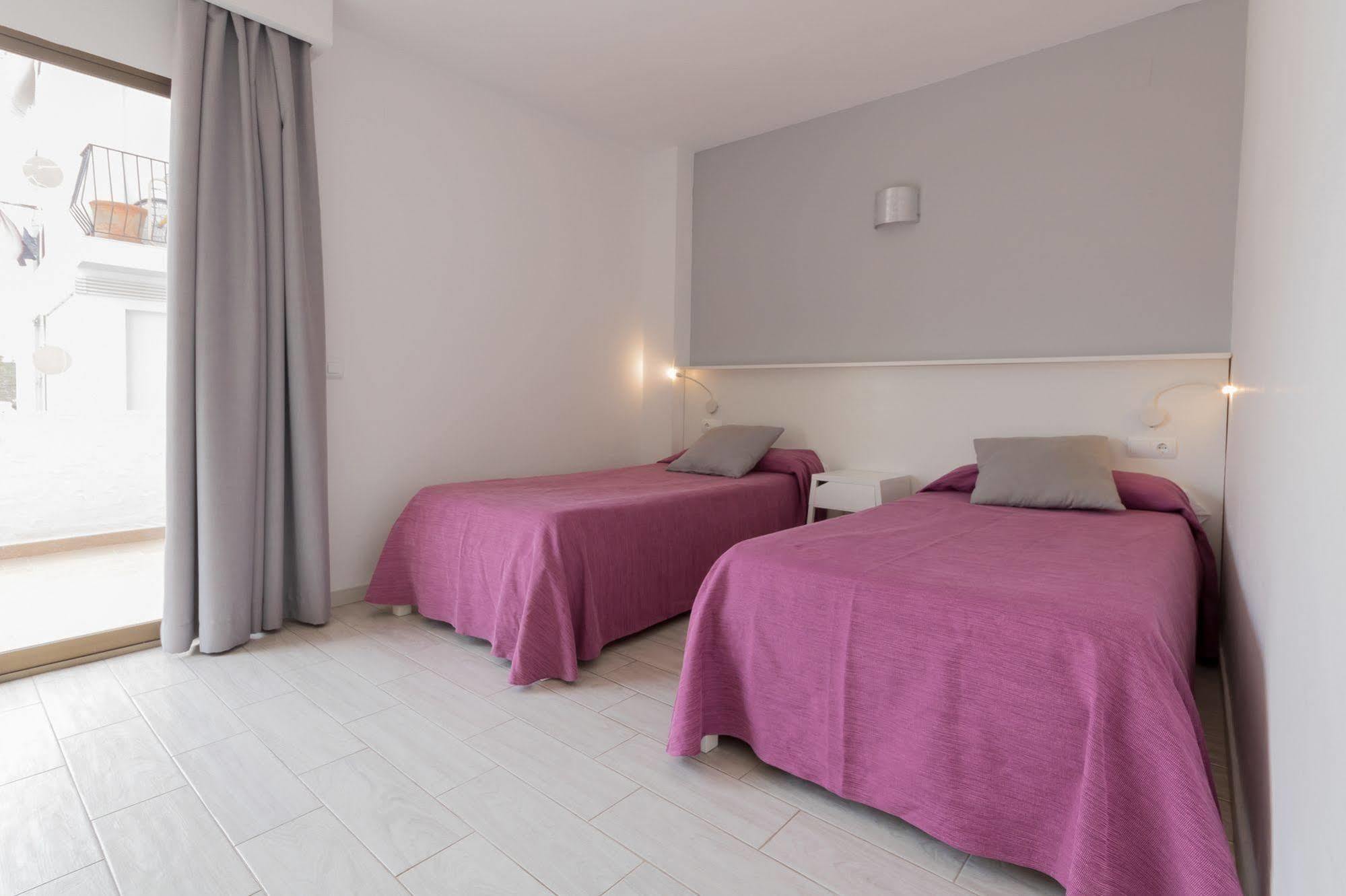 Apartamentos Orosol 2 By Typic Hotels San Antonio  Eksteriør bilde